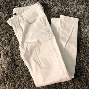 American Eagle white super stretch pants || size 4